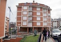 Un constructor de Castro reclama en el Juzgado la licencia de primera ocupación