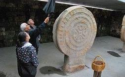 La Estela de Barros presenta un estado preocupante por las continuas goteras