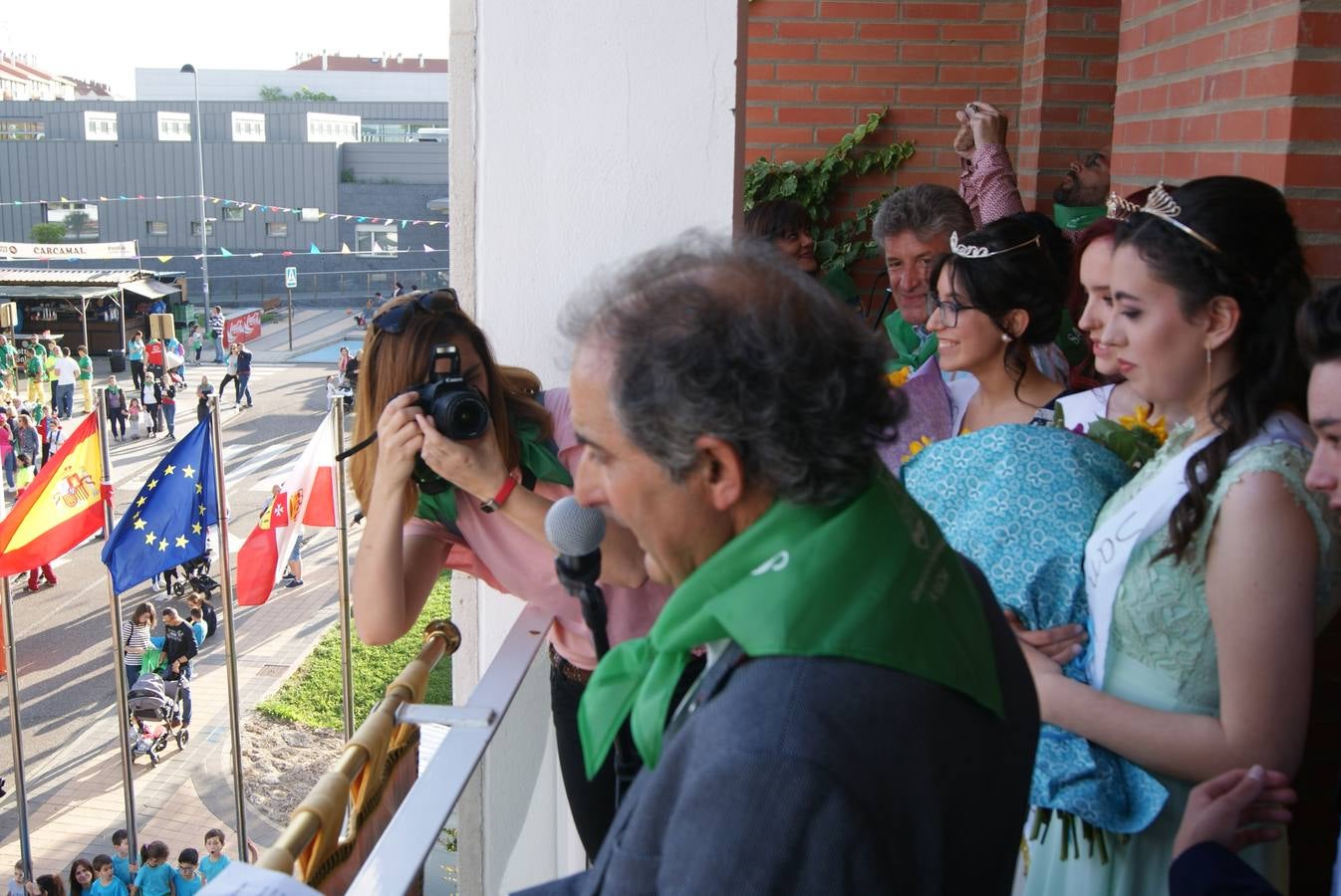 Pregón y desfile de peñas de fiestas de La Flecha 