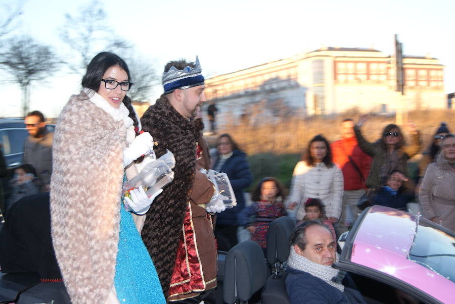 Fotos: Cabalgata de Reyes Magos de Arroyo de la Encomienda