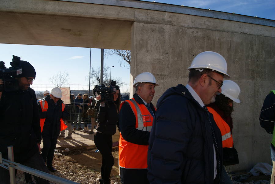 Fotos: Visita obras nuevo instituto de Arroyo