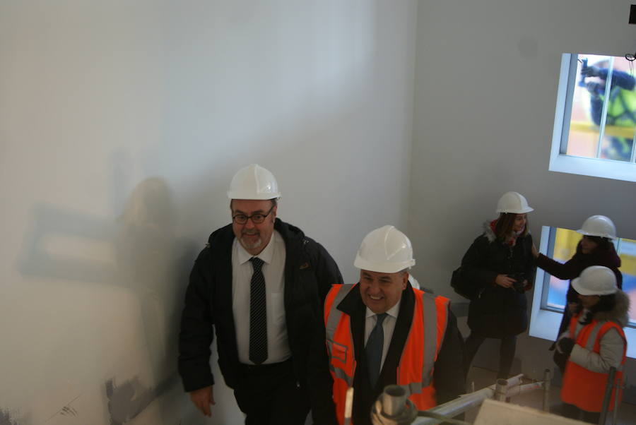 Fotos: Visita obras nuevo instituto de Arroyo