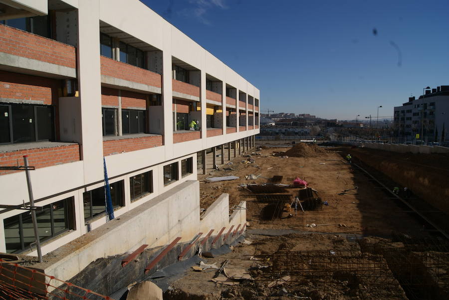 Fotos: Visita obras nuevo instituto de Arroyo