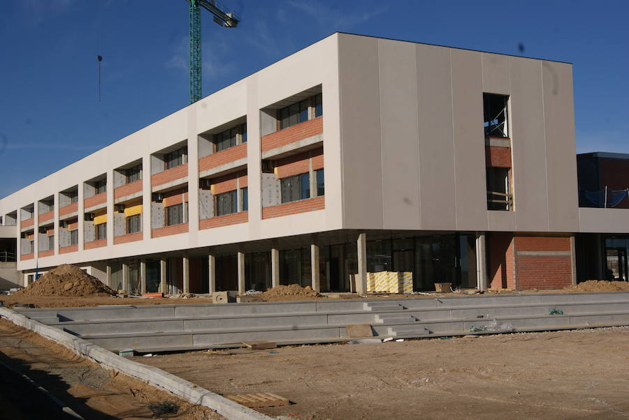 Fotos: Visita obras nuevo instituto de Arroyo