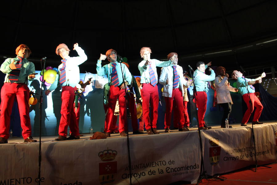 Fotos: Concurso chirigotas de Arroyo y comparsa gaditana