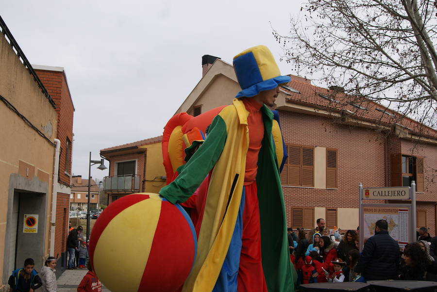Fotos: Desfile de disfraces por Carnavales en Arroyo