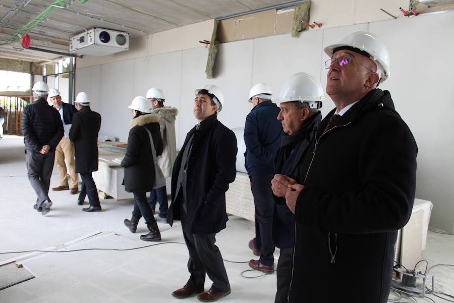 Fotos: Visita institucional a las obras de la Casa de la Música y el Teatro de Arroyo de la Encomienda