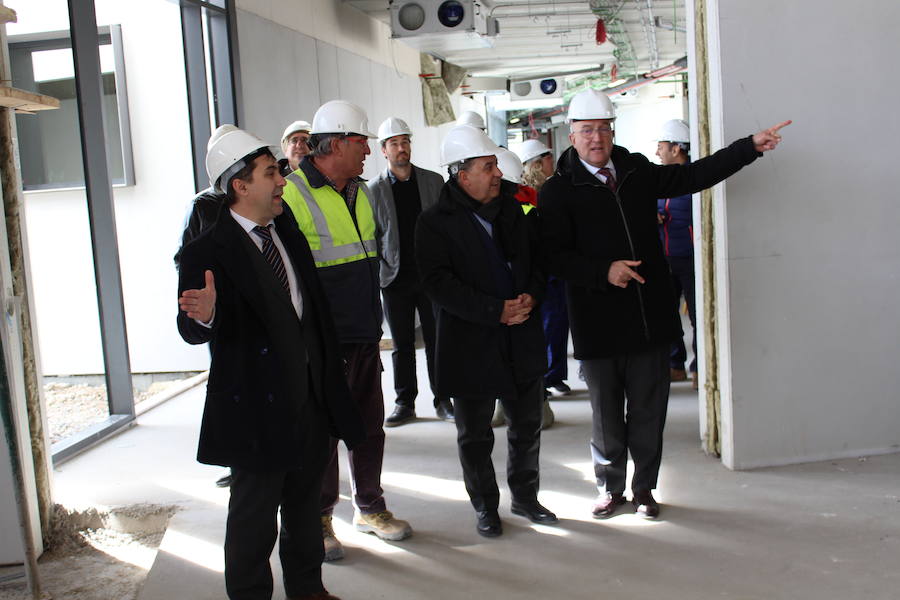 Fotos: Visita institucional a las obras de la Casa de la Música y el Teatro de Arroyo de la Encomienda