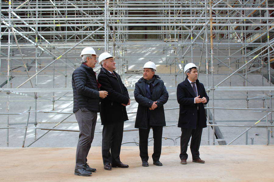 Fotos: Visita institucional a las obras de la Casa de la Música y el Teatro de Arroyo de la Encomienda