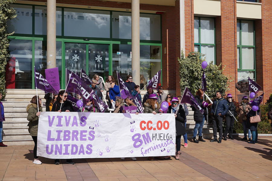 Fotos: Manifestación Día de la Mujer Trabajadora en Arroyo de la Encomienda