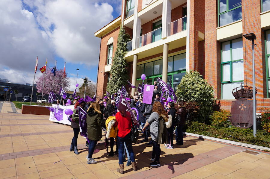Fotos: Manifestación Día de la Mujer Trabajadora en Arroyo de la Encomienda