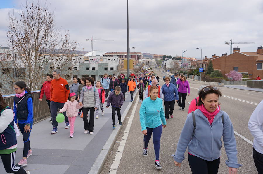 Fotos: VIII Marcha Solidaria contra el Cáncer de Arroyo de la Encomienda