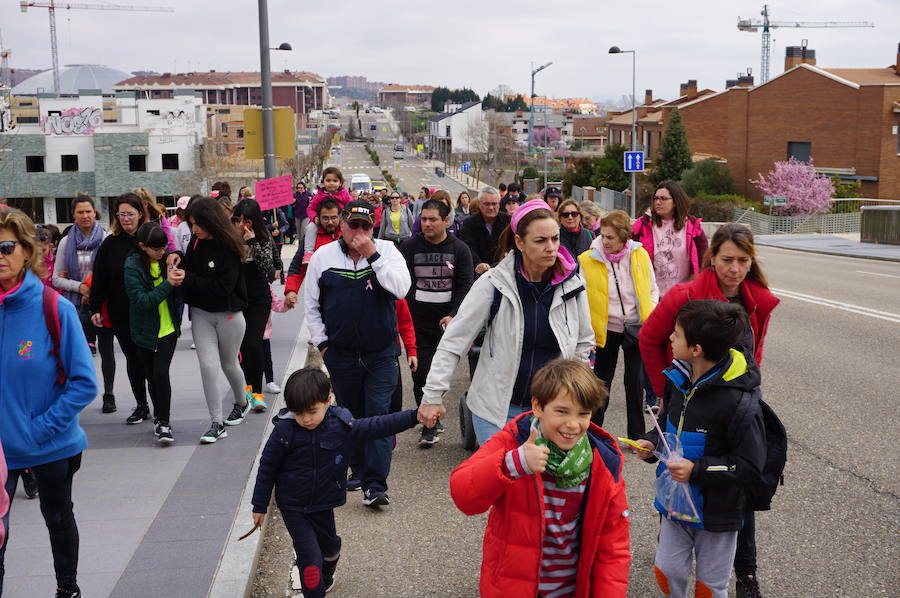 Fotos: VIII Marcha Solidaria contra el Cáncer de Arroyo de la Encomienda