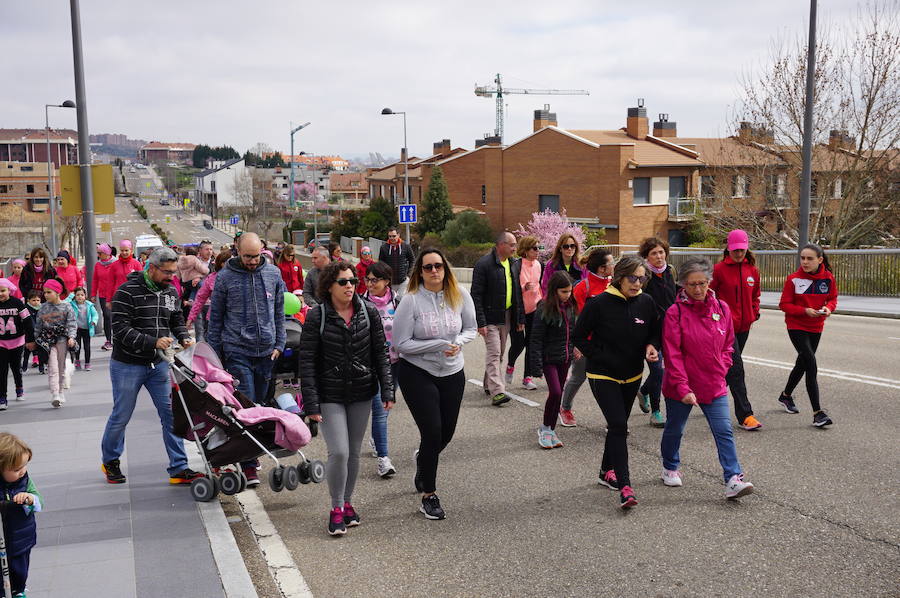 Fotos: VIII Marcha Solidaria contra el Cáncer de Arroyo de la Encomienda