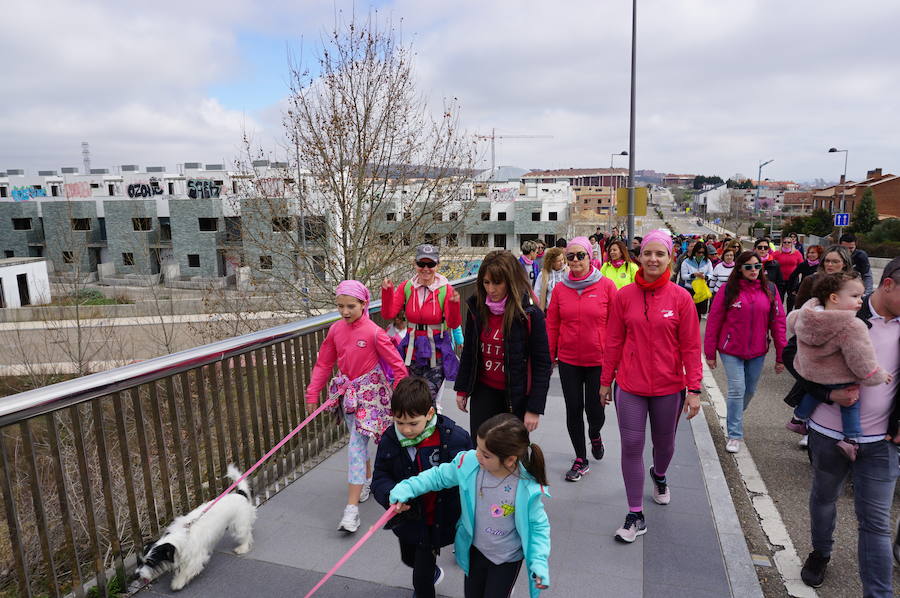 Fotos: VIII Marcha Solidaria contra el Cáncer de Arroyo de la Encomienda