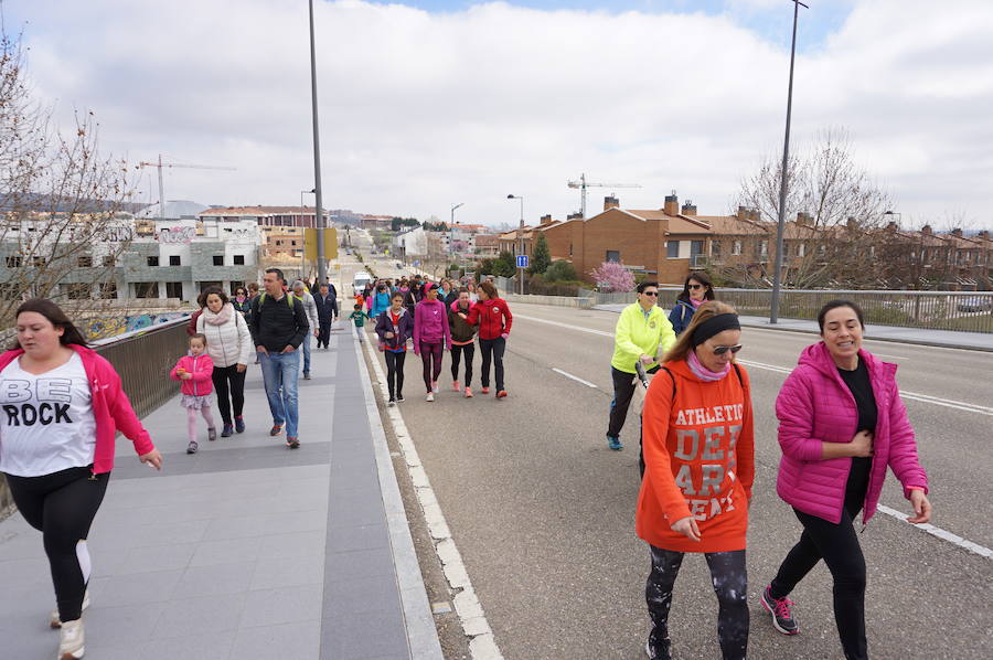 Fotos: VIII Marcha Solidaria contra el Cáncer de Arroyo de la Encomienda