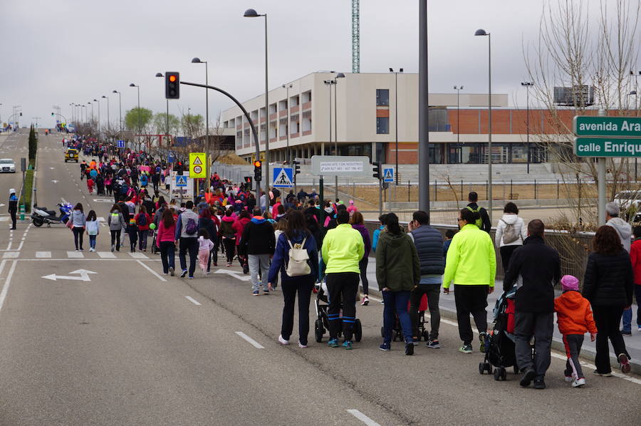Fotos: VIII Marcha Solidaria contra el Cáncer de Arroyo de la Encomienda