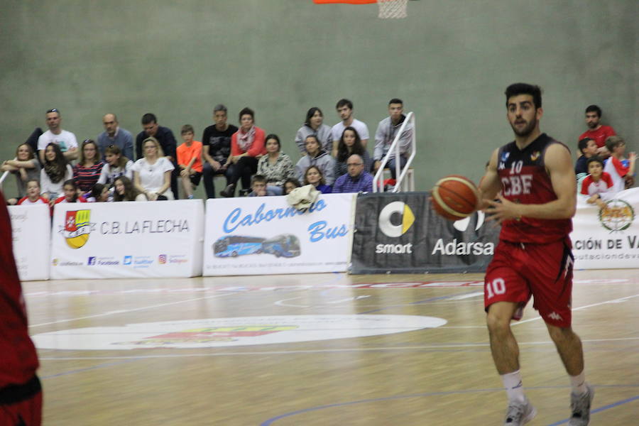 Fotos: Partido CB La Flecha- UVA derbi local baloncesto Liga EBA