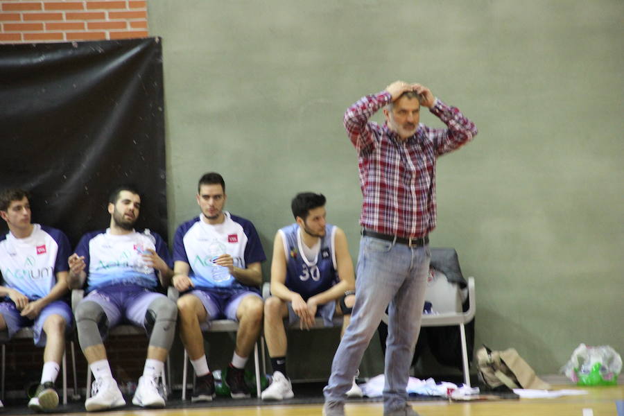 Fotos: Partido CB La Flecha- UVA derbi local baloncesto Liga EBA