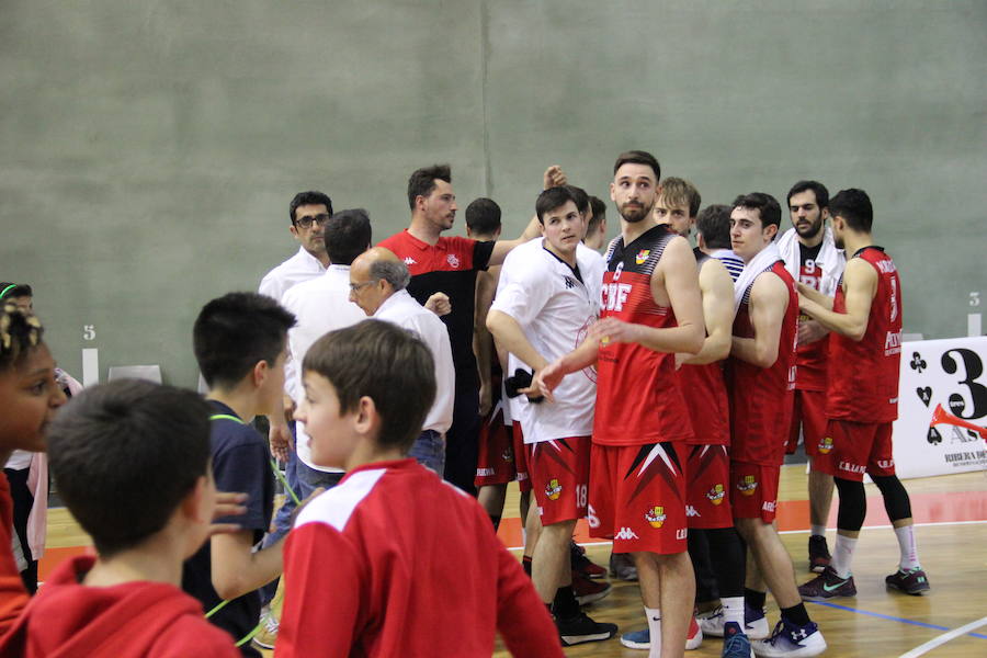 Fotos: Partido CB La Flecha- UVA derbi local baloncesto Liga EBA