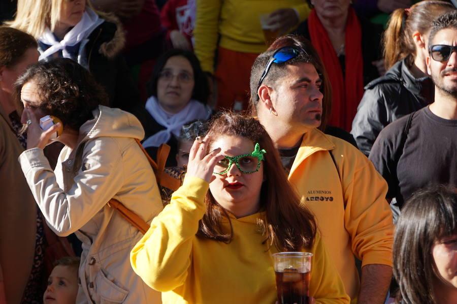 Fotos: Fiestas de Arroyo. San Juan Evangelista. Pregón y desfile de peñas