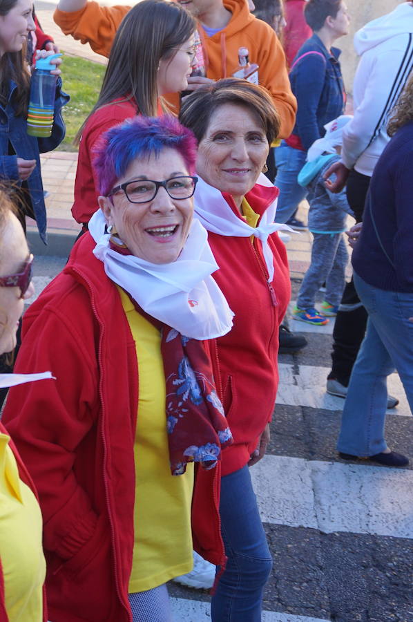 Fotos: Fiestas de Arroyo. San Juan Evangelista. Pregón y desfile de peñas