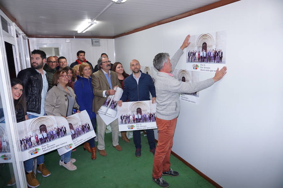 Fotos: Pegada de carteles e inicio de la campaña de las elecciones municipales en Arroyo de la Encomienda