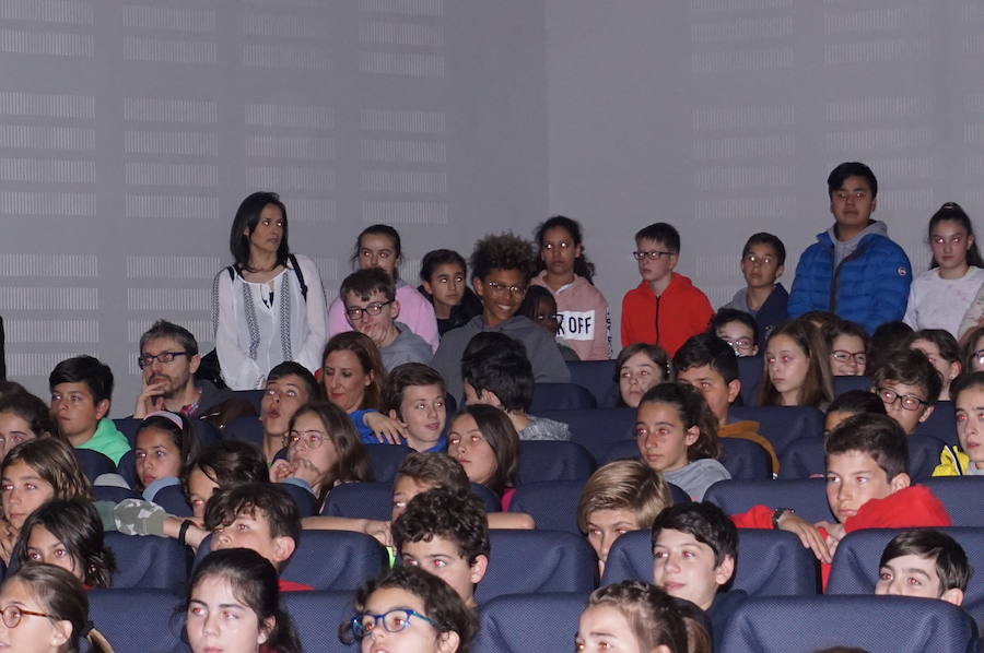 Fotos: Entrega de premios del VII concurso 'El Futuro en Nuestras Manos’