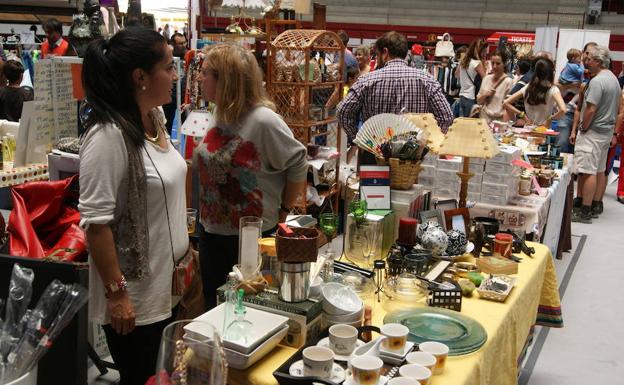 Uno de los variados puestos de venta que habrá el domingo en El Mercado de Arroyo. 