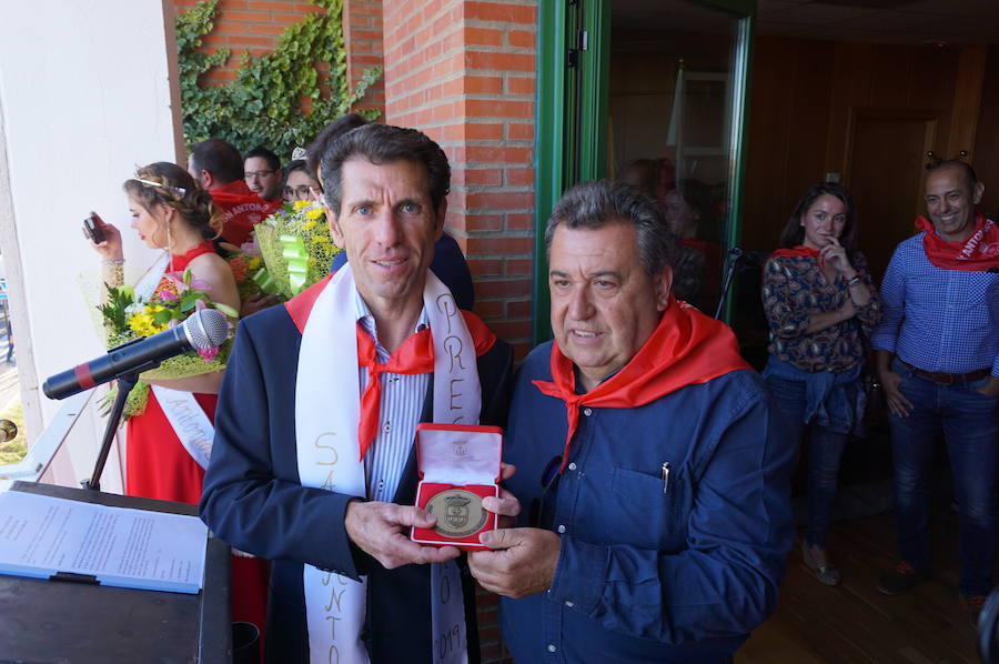 Fotos: Pregón y desfile de peñas fiestas de La Flecha