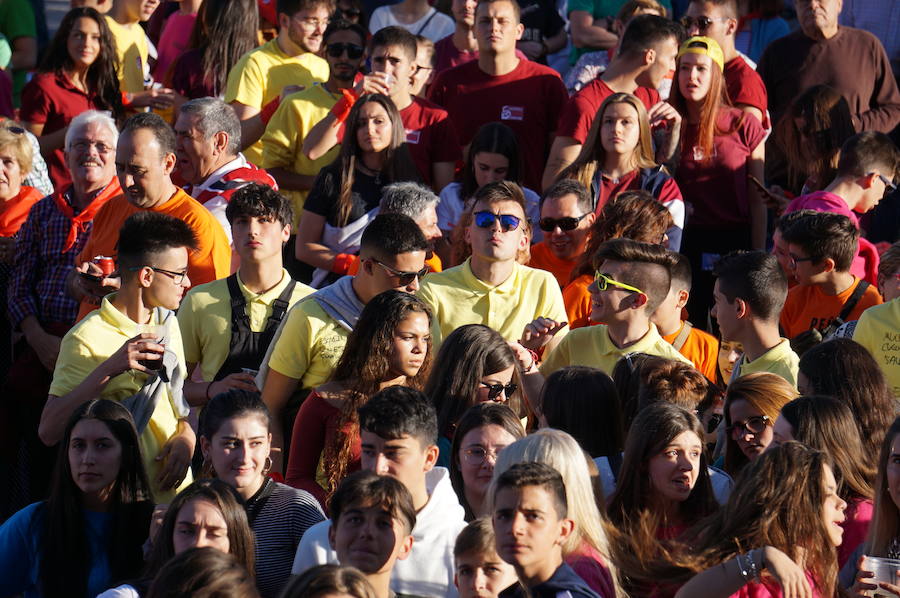 Fotos: Pregón y desfile de peñas fiestas de La Flecha