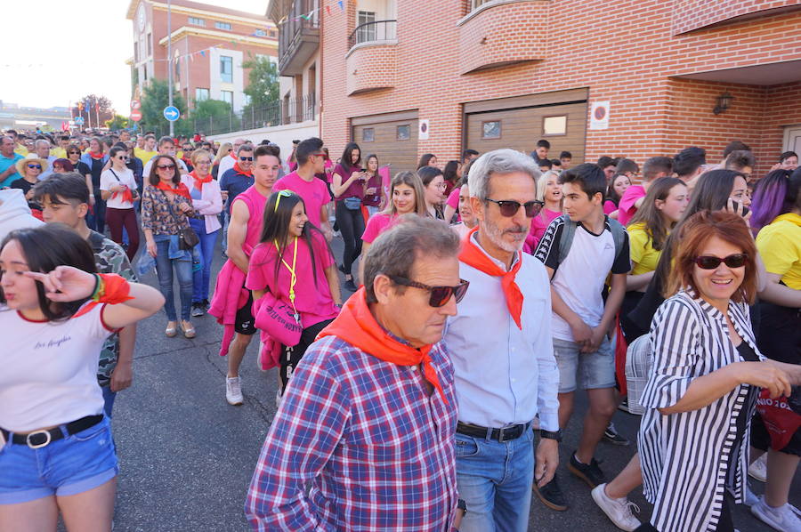 Fotos: Pregón y desfile de peñas fiestas de La Flecha