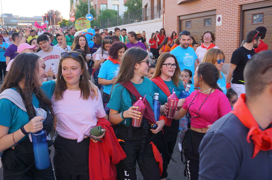 Fotos: Pregón y desfile de peñas fiestas de La Flecha