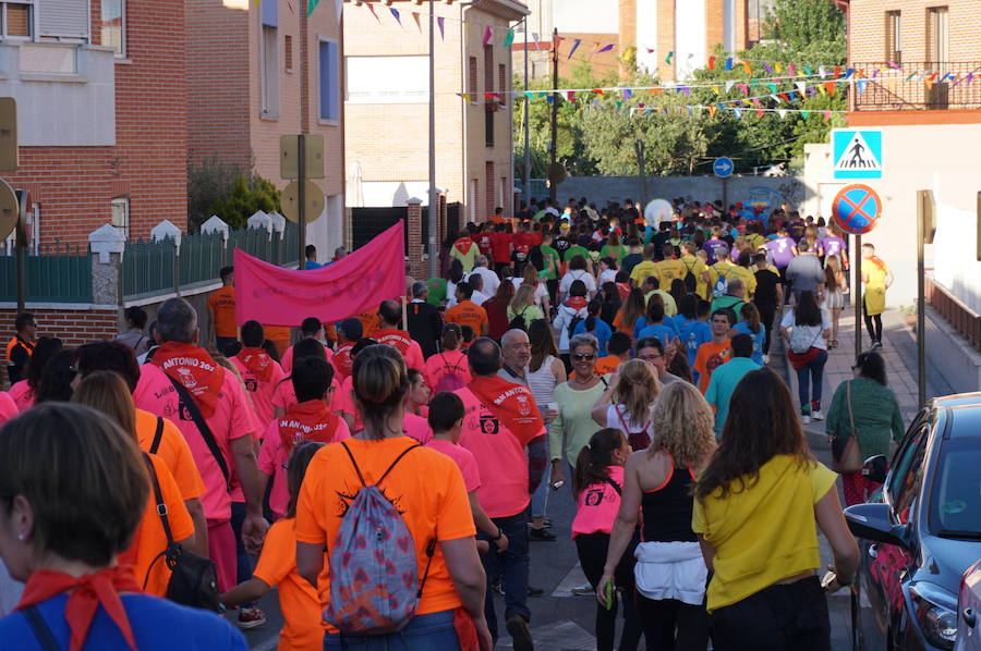 Fotos: Pregón y desfile de peñas fiestas de La Flecha