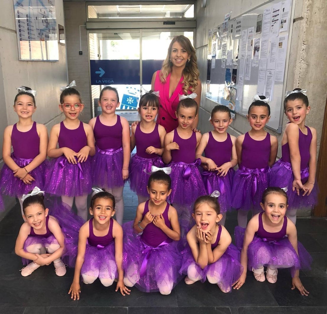 Fotos: Fin de curso Escuela de Danza de Arroyo
