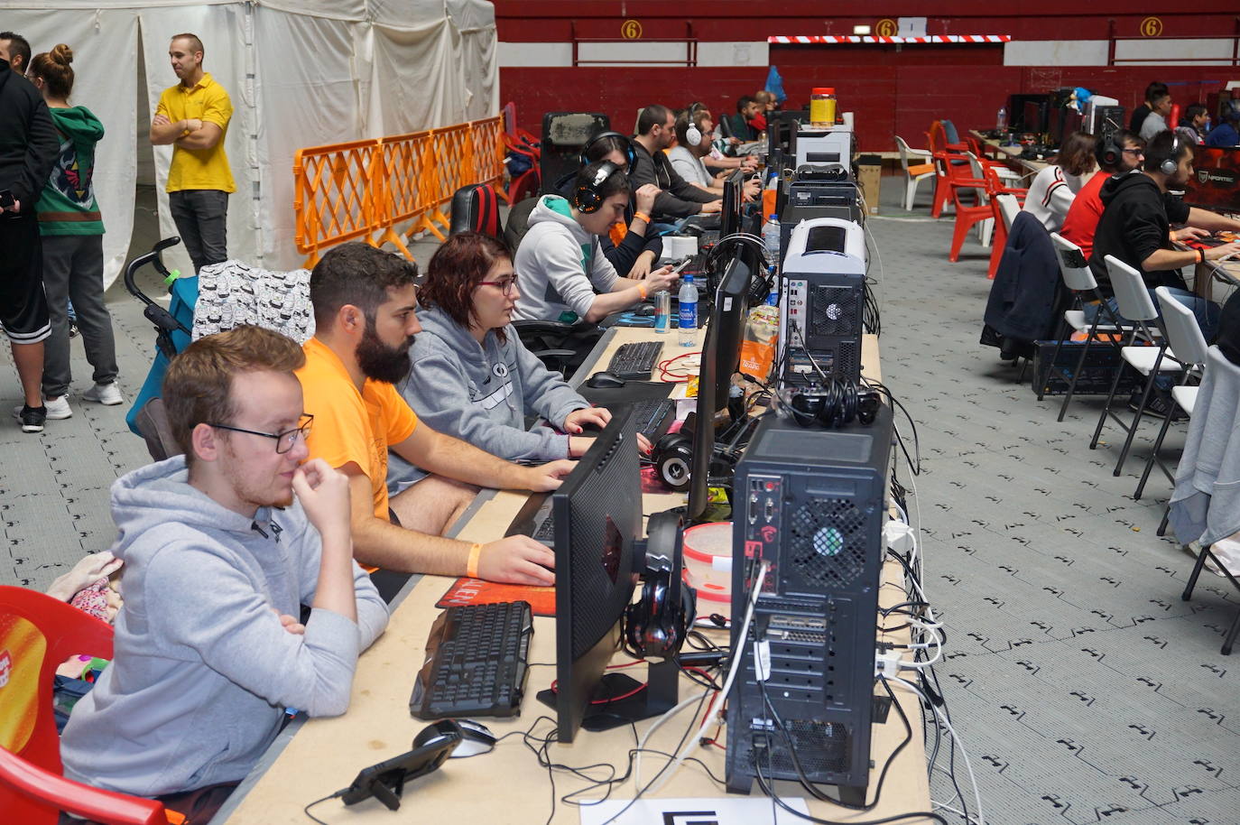Mas de 400 participantes en la Lan Party arroyana. 