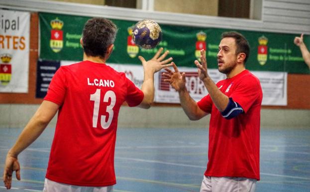 Destacada actuación del Balonmano Arroyo frente al Balonmano Soria. 