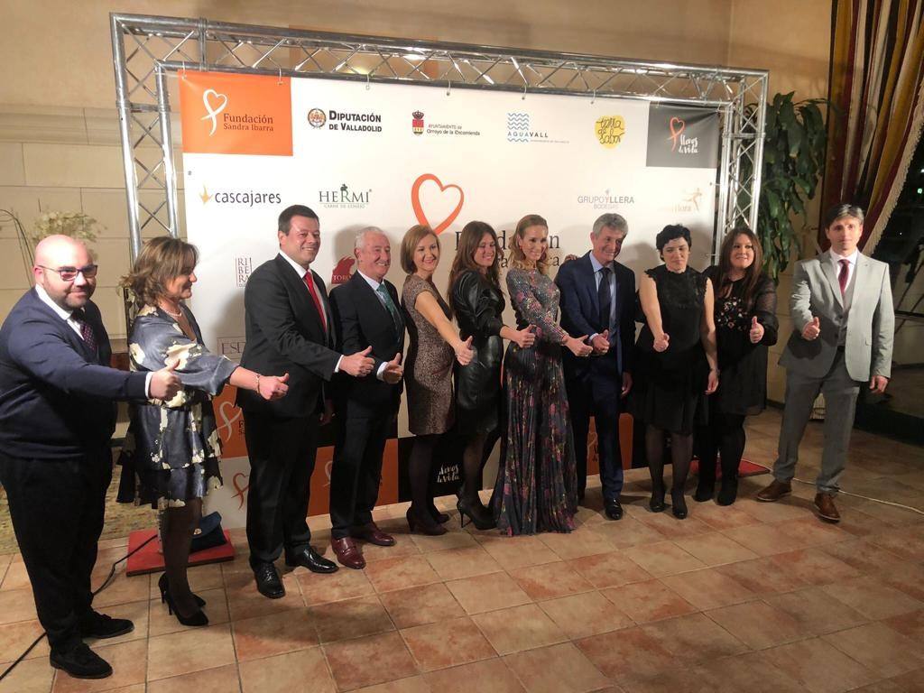 Todos los partidos políticos de Arroyo de la Encomienda estuvieron representados en la cena benéfica de la Fundación Sandra Ibarra en el hotel La Vega. 