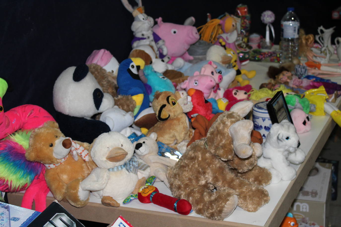 Adoración de los Reyes Magos al Niño Jesús en el portal de Belén. 