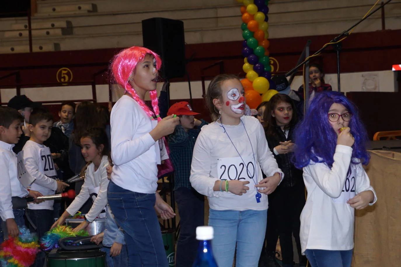 La comparse El Batacazo ganó el concurso infantil de chirigotas de Arroyo. 