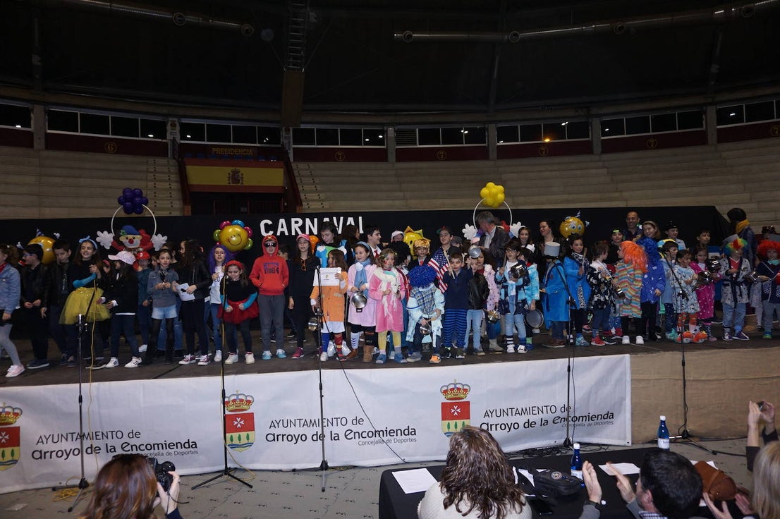 La comparse El Batacazo ganó el concurso infantil de chirigotas de Arroyo. 
