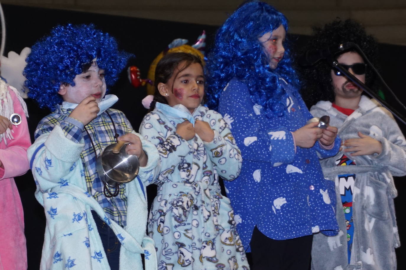 La comparse El Batacazo ganó el concurso infantil de chirigotas de Arroyo. 