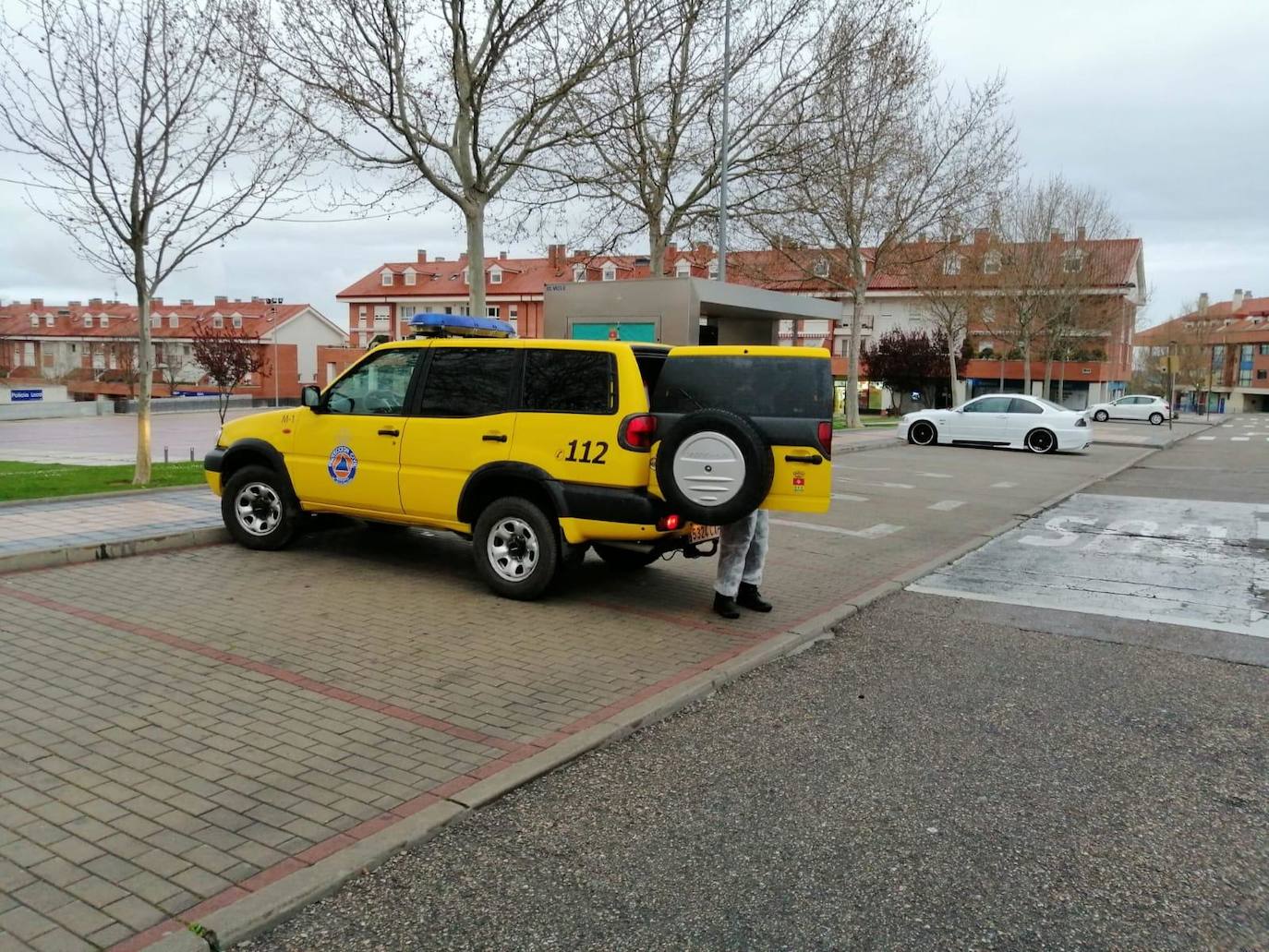 Preparación de los lotes de comida para las familias con necesidades especiales de Arroyo. 
