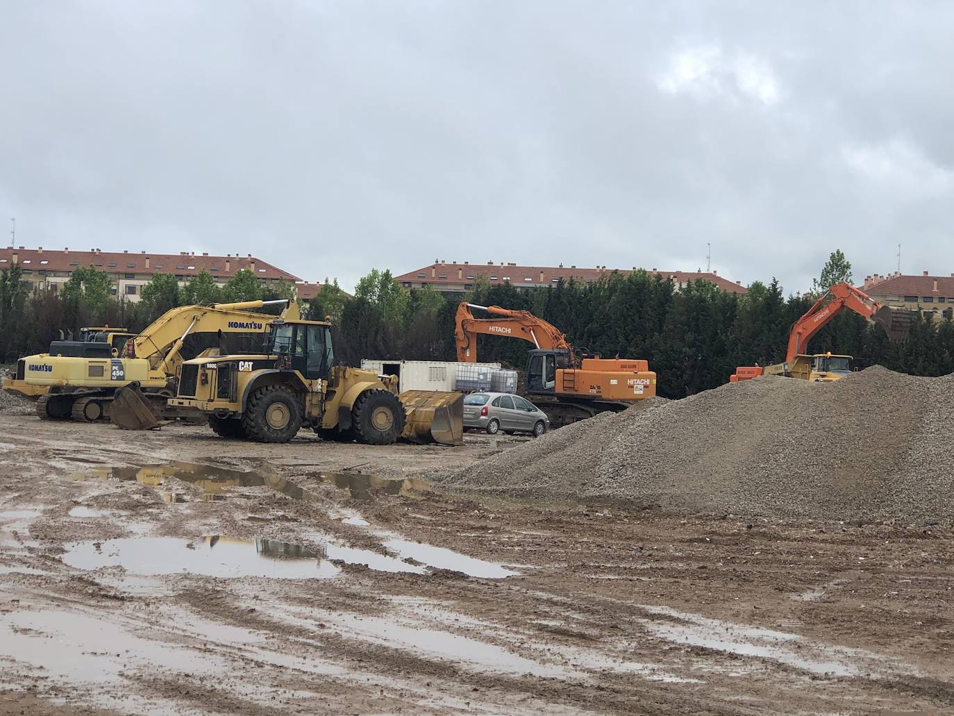 Fotos: Demolición fábrica Smurfit y urbanización parcela sector SE-02 en Arroyo