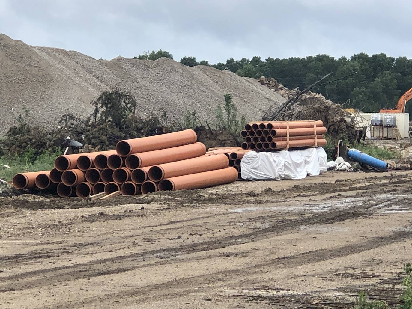 Fotos: Demolición fábrica Smurfit y urbanización parcela sector SE-02 en Arroyo