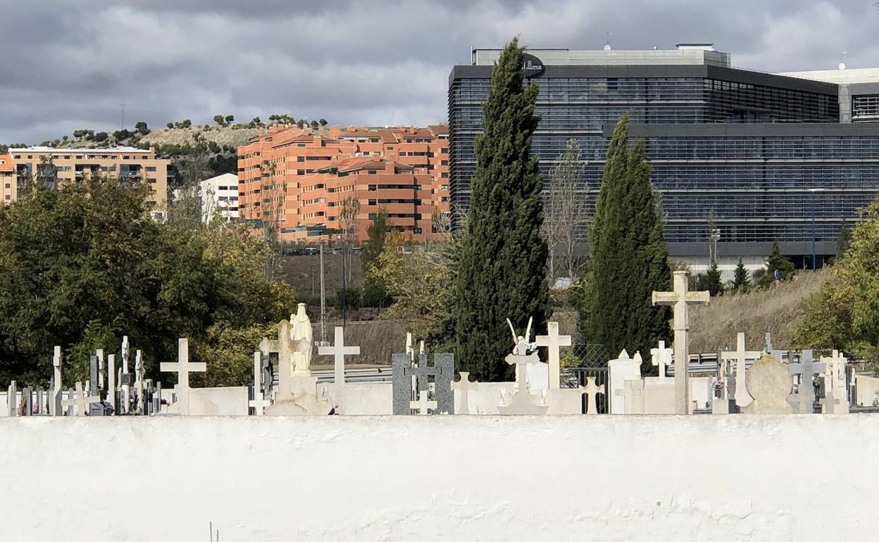 Cementerio municipal de Arroyo. 