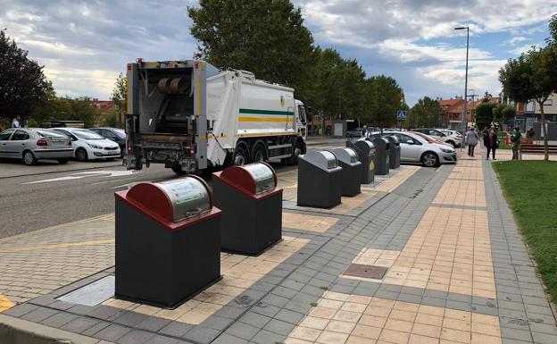 Arroyo cuenta desde hoy con el quinto contenedor soterrado de recogida de residuos. 
