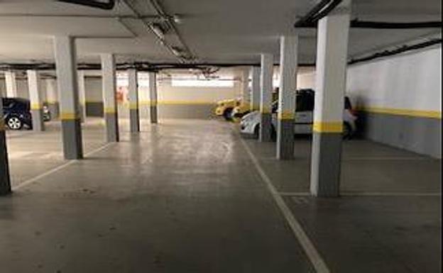 Plazas de parking solicitadas al SACYL para los vehículos de la Policía Local de Arroyo. 