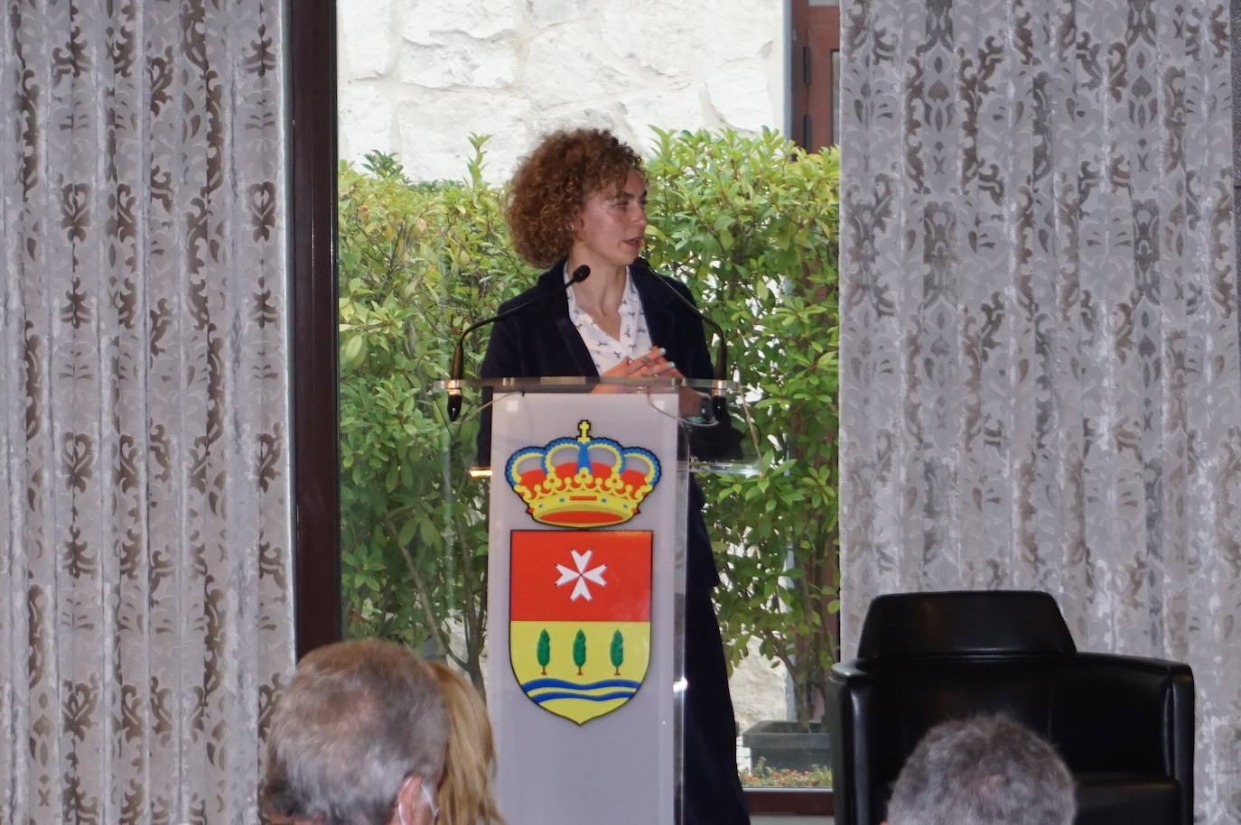 Más de un centenar de empresarios de Arroyo en el evento Hablemos de Negocios. 