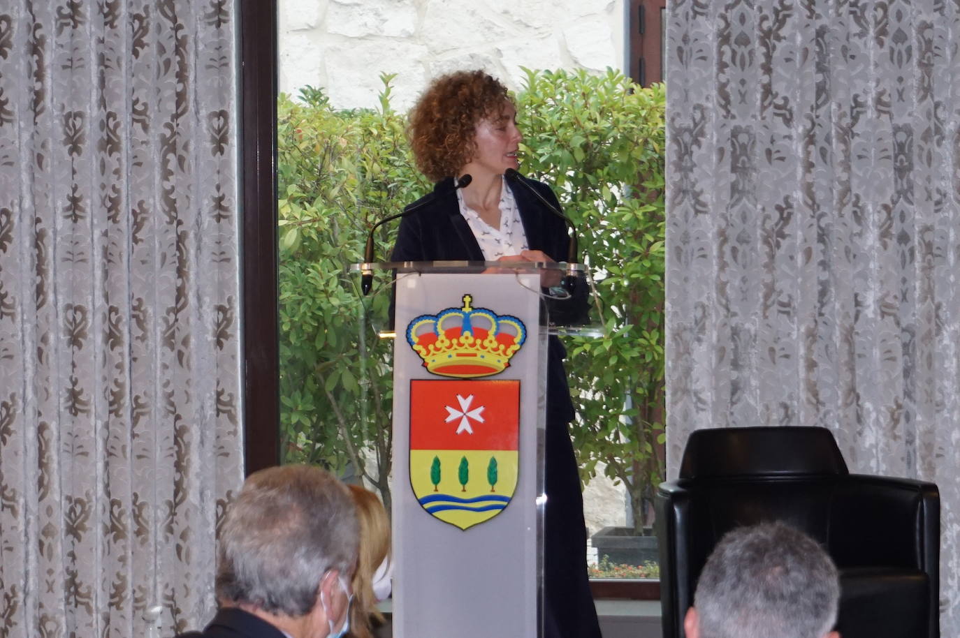 Más de un centenar de empresarios de Arroyo en el evento Hablemos de Negocios. 